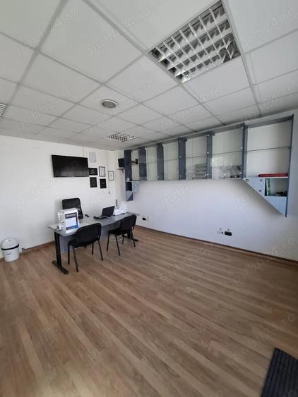 Spațiu comercial, de 60 mp, în Rovine