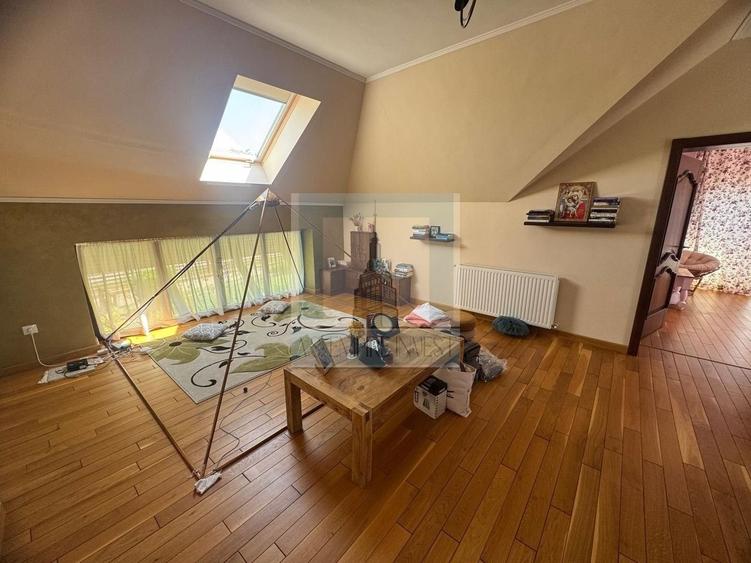 Casa/Vila deosebita 11 camere mobilata-utilata LUX -zona Hoghiz/Brasov - 21