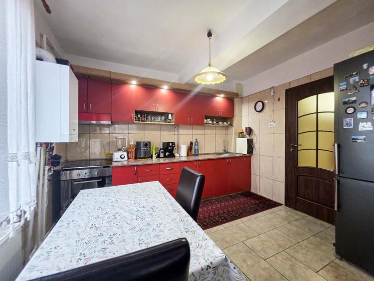 Cladire de vanzare D+P+3E+M, zona Stadion, Pretabil pentru diferite activitati. - 8