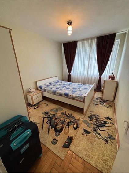 vind apartament in hundoara 2 camere - 4