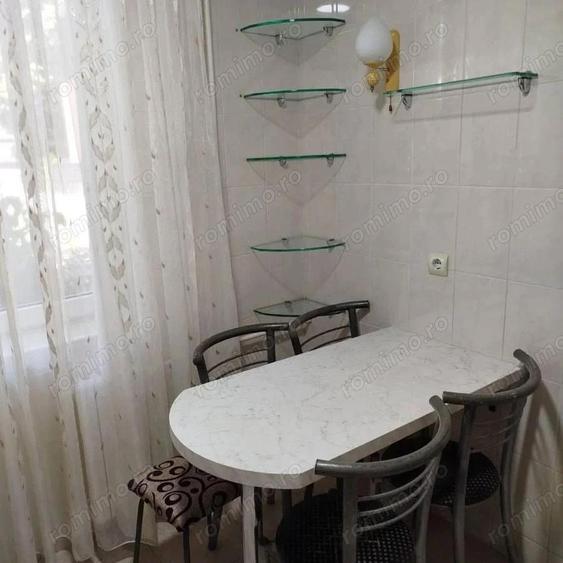 Inchiriere apartament 3 camere zona Giurgiului - 1