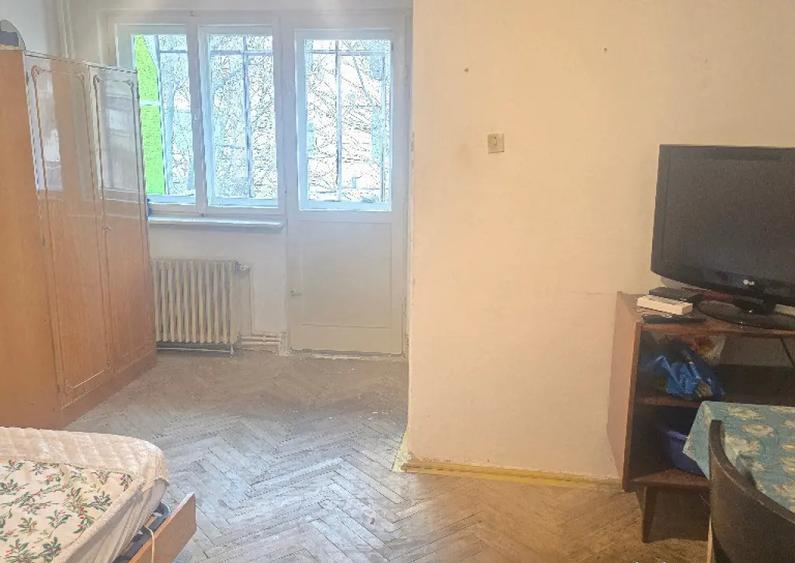 Vand sau inchiriez garsoniera in Deva, zona Dacia, etaj 1, mobilata - 2