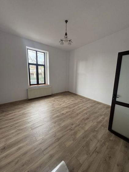 Casa de inchiriat zona centrala - 2