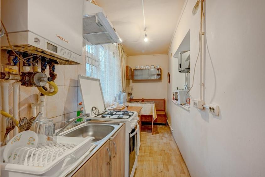 CAROL - REGINA MARIA, CASA 63 MP! - 9