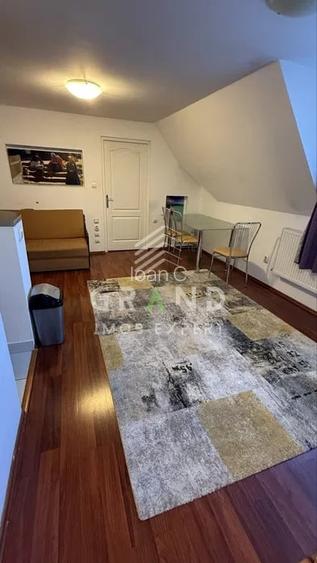 Apartament cu 4 camere semidecomandat, mobilat în Andrei Mureșanu Apartament cu 4 camere semidecomandat, mobilat în Andrei Mureșanu