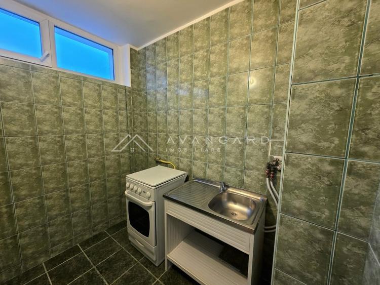 COMISION 0% | Garsoniera | etaj 1 | 27 mp | balcon | str. Dambovitei - 4