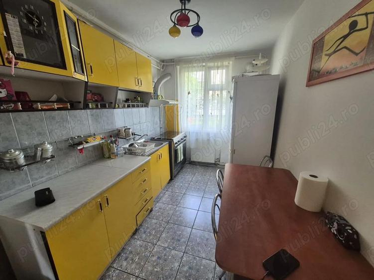 3 camere de inchiriat zona precista - 11