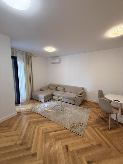 Apartament cu 2 camere decomandat, mobilat în Pipera