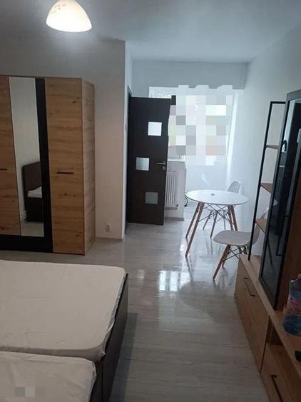 Garsoniera, etajul 3/5, zona Tudor Vladimirescu - 1