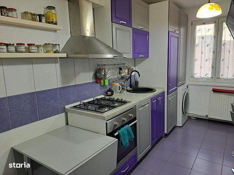 Apartament de vanzare cu trei camere Calea Bucuresti - 5