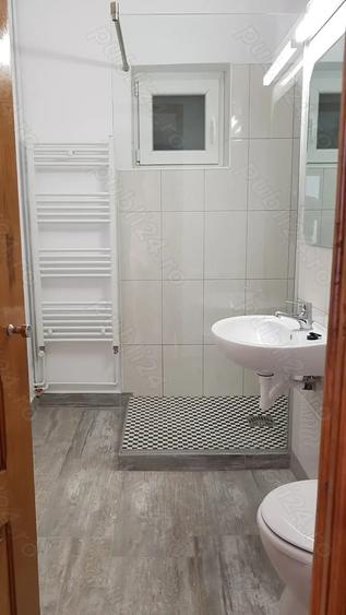 Rovine, zona garii, apartament doua camere, modificat in trei, etaj 2 din 4, centrala proprie. - 7