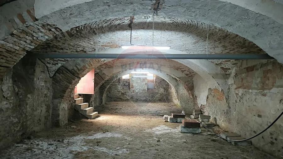 Casă cu 3 camere cu Teren 470 Mp în Dumbrăveni