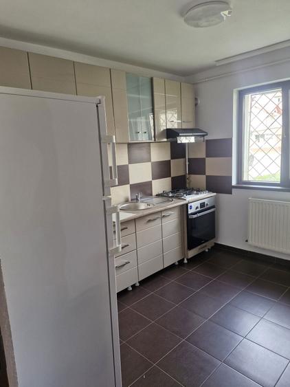 Apartament 2camere parter de inchiriat. - 1