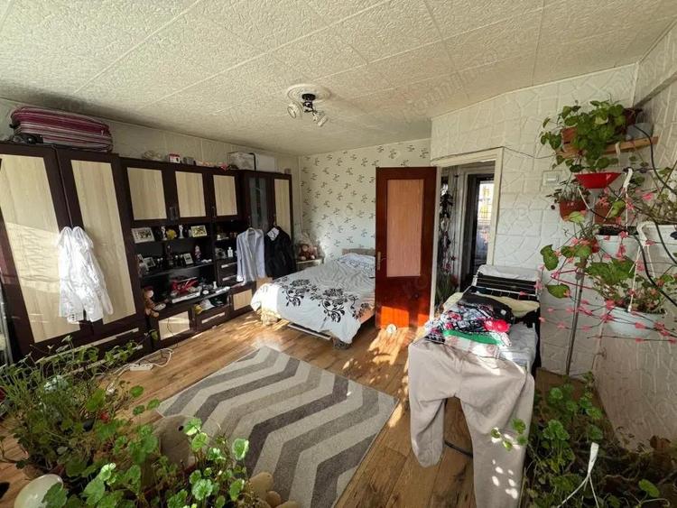 Apartament 2 camere, 57 mp, Craiovita Noua, zona ANL - 6