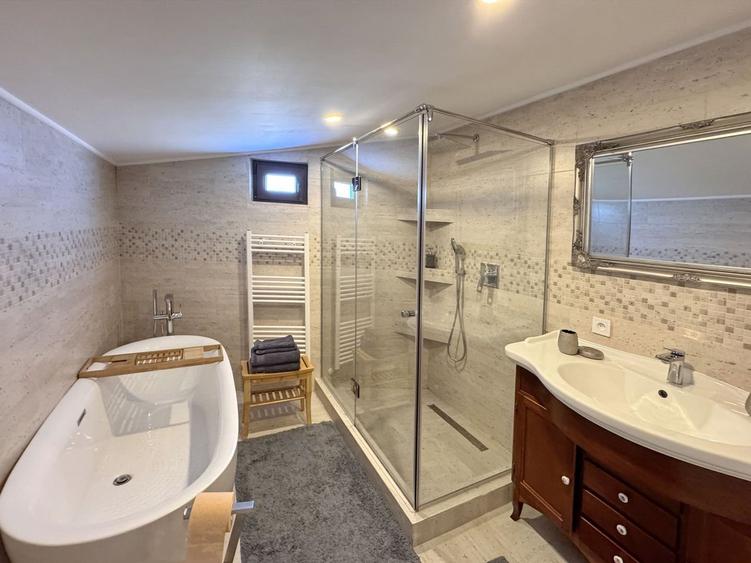 Investiție de Succes: Boutique Hotel la Cheie în Bran - 19