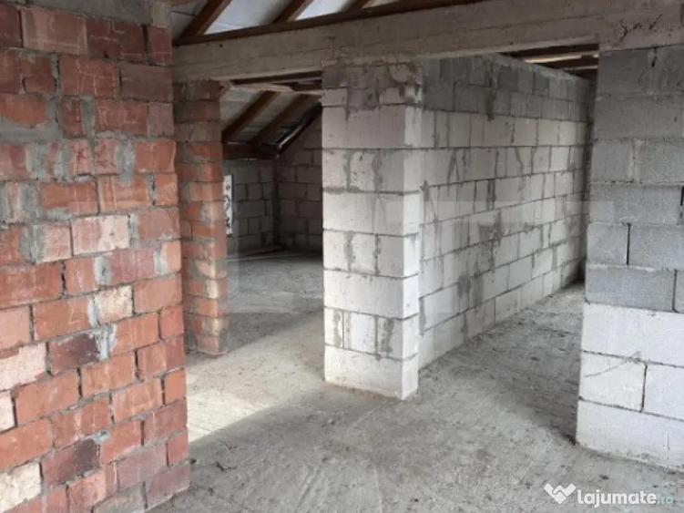 Casa la ro?u Mana?turel ,teren generos,priveli?te pano - 5