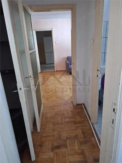 Apartament 2 camere Podu Ros Zona centrala, ideal pentru locuit sau investitie - 5