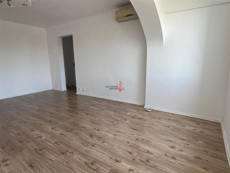 Apartament cu 2 camere semidecomandat în Titan