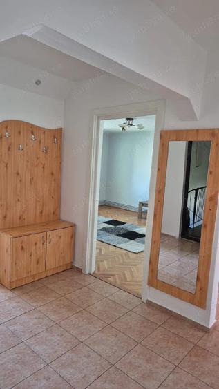 Inchiriez apartament - 2