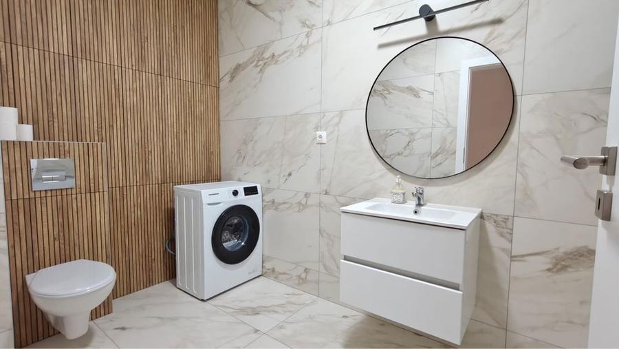 Inchiriez apartament 3 camere - 1