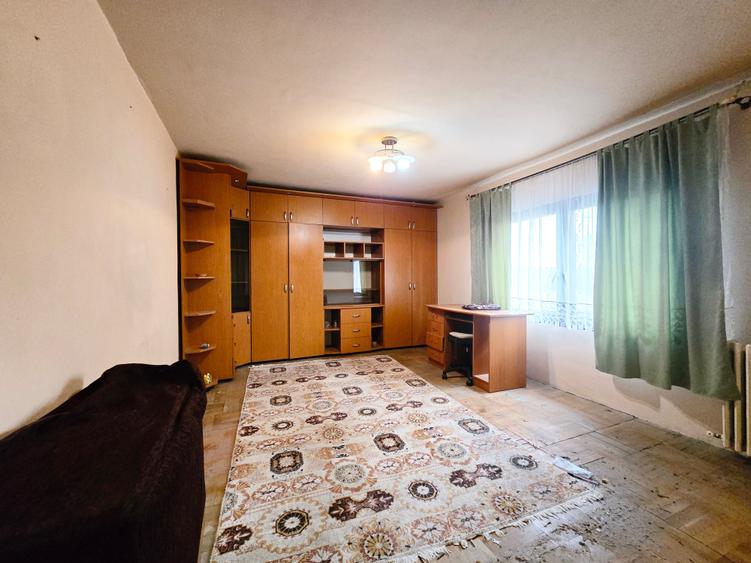 Apartament 2 camere decomandat, etaj 1 - Micalaca - 3