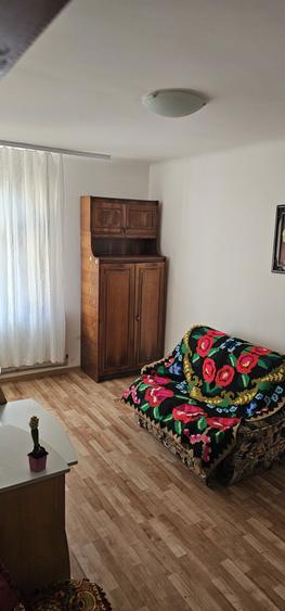 Inchiriez Apartament cu 1 camera - 1