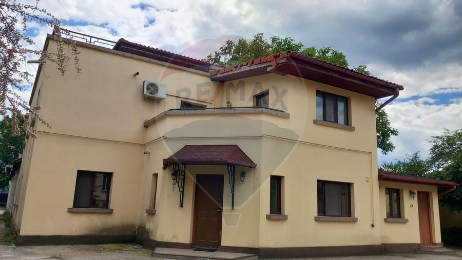 Casa / Vila cu 21 camere de vanzare in zona Alexandriei - 10