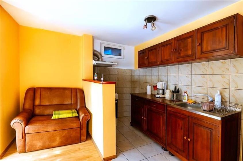 Casa cu acces, curte si gradina proprie, 1.000 mp teren, Central - Prejmer, Bras - 5