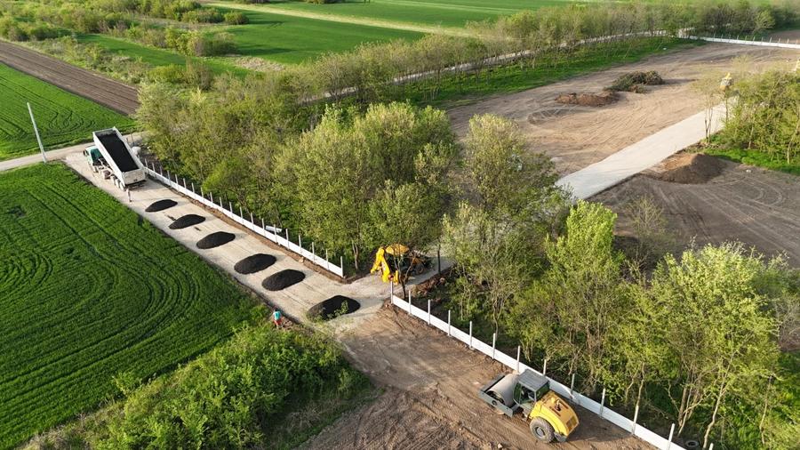 Vand Teren UNIIC Zona Nord Grădiștea 15744 Mp 4 Deschideri intravilan OCAZIE - 1