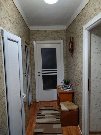 Vand apartament cu 3 camere - 1