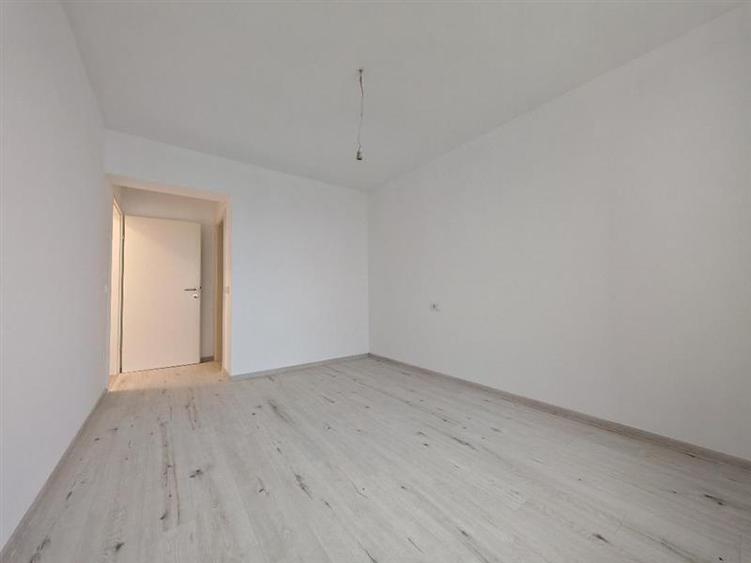 Inchiriem Apartament 3 Camere, Partial Mobilat, Decomandat, Tractorul - 13