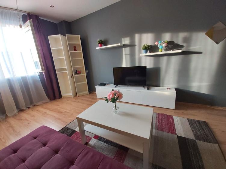 Apartament cu 2 camere decomandat în Vitan