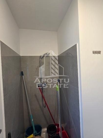Garsonieră decomandată, mobilată în Dumbrăvița
