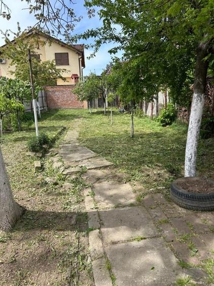 Casă individuală cu 2 camere cu Canalizare în Vasile Aaron