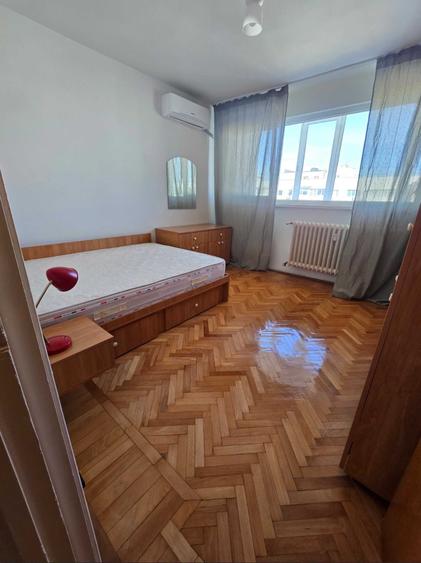 Apartament cu 2 camere semidecomandat în Mihai Bravu