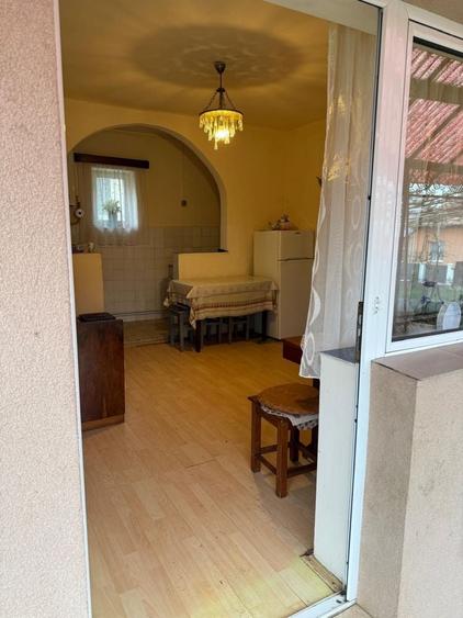 Casă cu 2 camere în Central