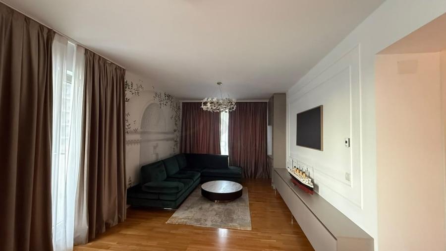 Apartament cu 3 camere decomandat, mobilat în 1 Mai