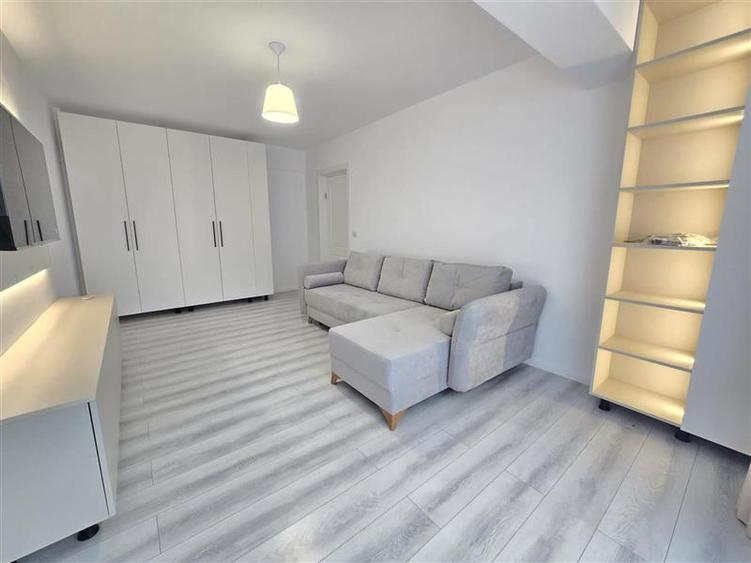 Apartament cu 2 camere decomandat, mobilat în Cug