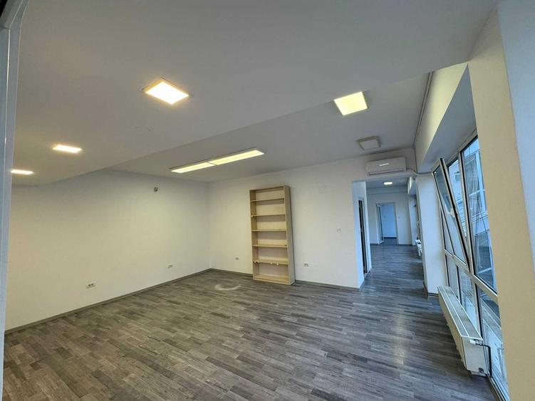 Spațiu comercial, de 120 mp, în Central
