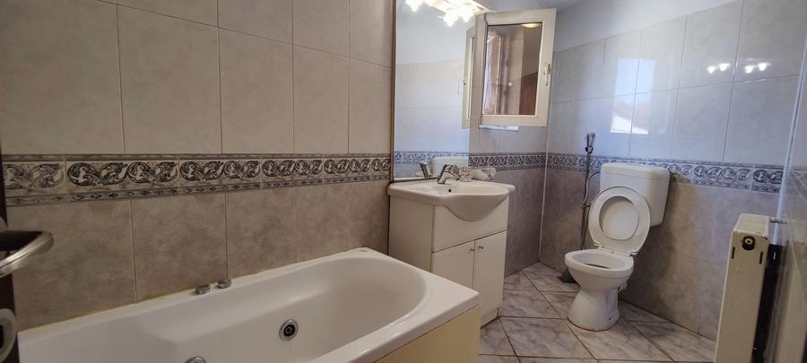 Casă individuală cu 2 camere cu Canalizare în Fundeni