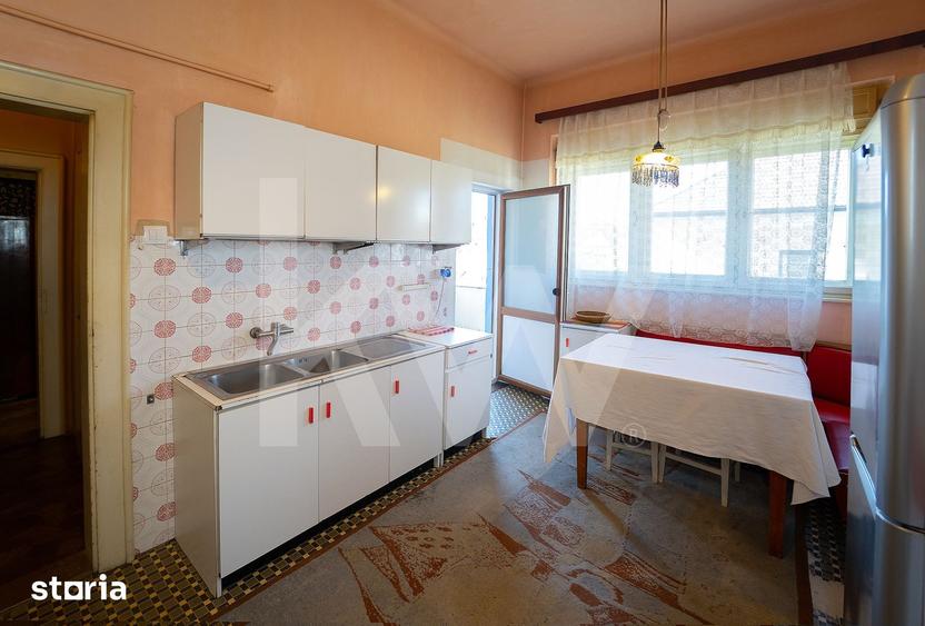 Apartament cu 4 camere decomandat în Central