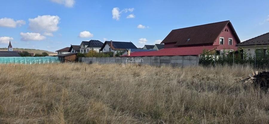 De vanzare - Teren intravilan 1096 mp in Cristian - Sibiu