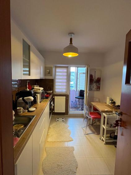Apartament cu 3 camere decomandat în Gorjului