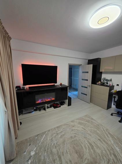 Apartament cu 2 camere decomandat în Theodor Pallady