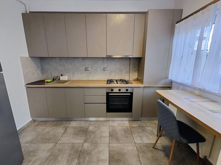 Apartament cu 2 camere decomandat în Dosu Bricii