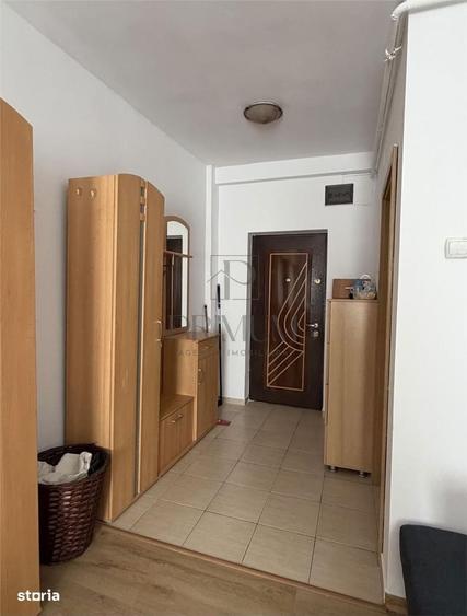Apartament cu 2 camere semidecomandat în Steaua
