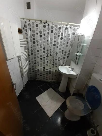 Apartament cu 4 camere decomandat în Trivale