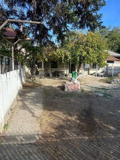 Casă individuală cu 4 camere cu Teren 1000 Mp în Centura Vest