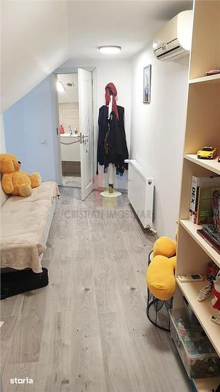 Casă cu 6 camere decomandat cu Teren 280 Mp în Chercea