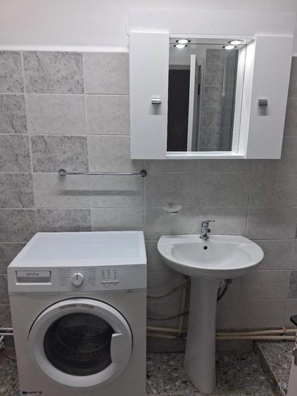 Apartament cu 3 camere nedecomandat în Central